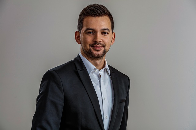 מה הופך את לשכת רואי החשבון לגוף מוביל בהסמכת חשבי שכר